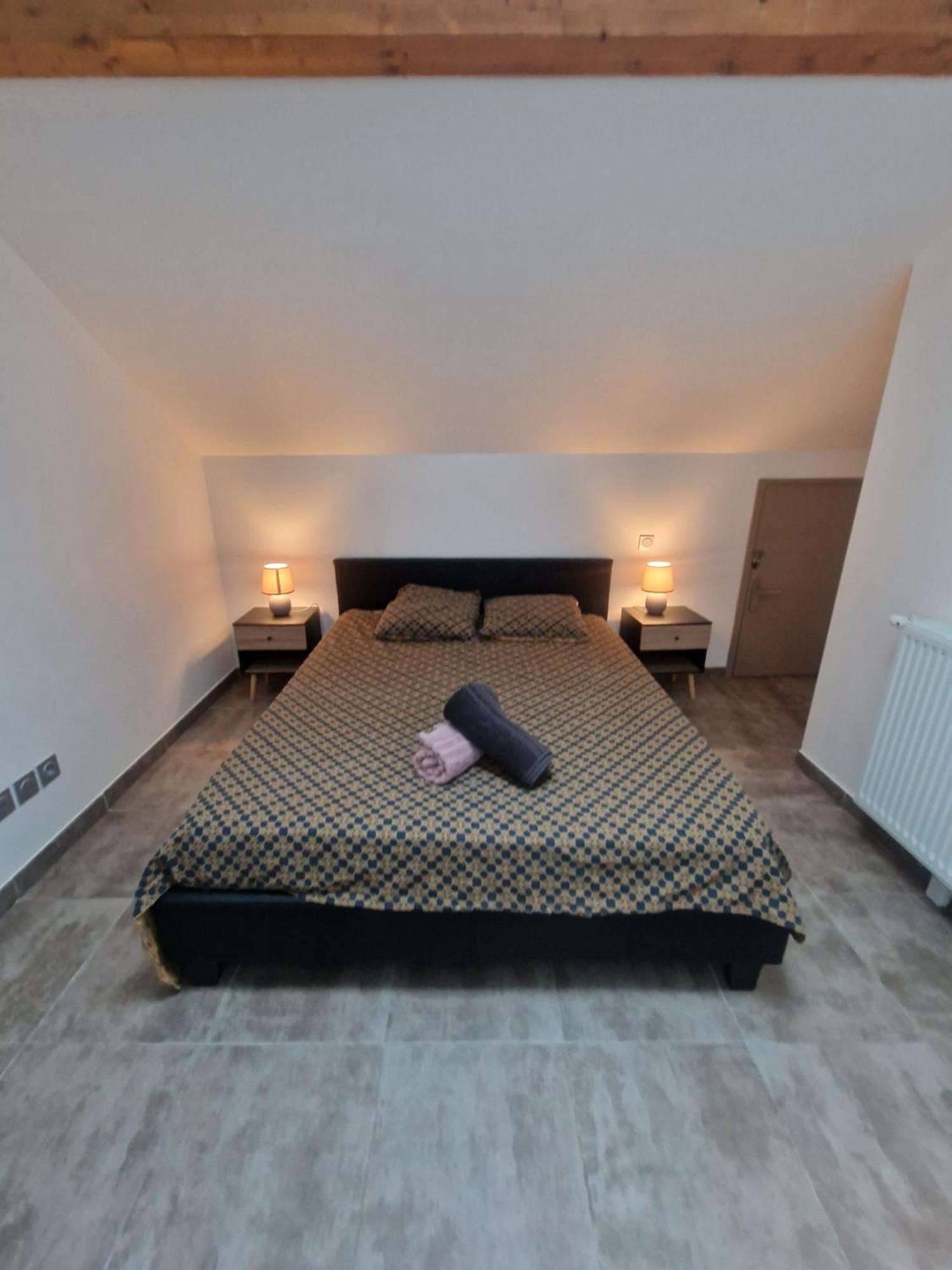 Superbe appartement T2 dans résidence neuve avec vue exceptionelle sur les montagnes, avec parking privatif.situé à proximité immédiate du centre ville de chorges. Chorges Exterior foto